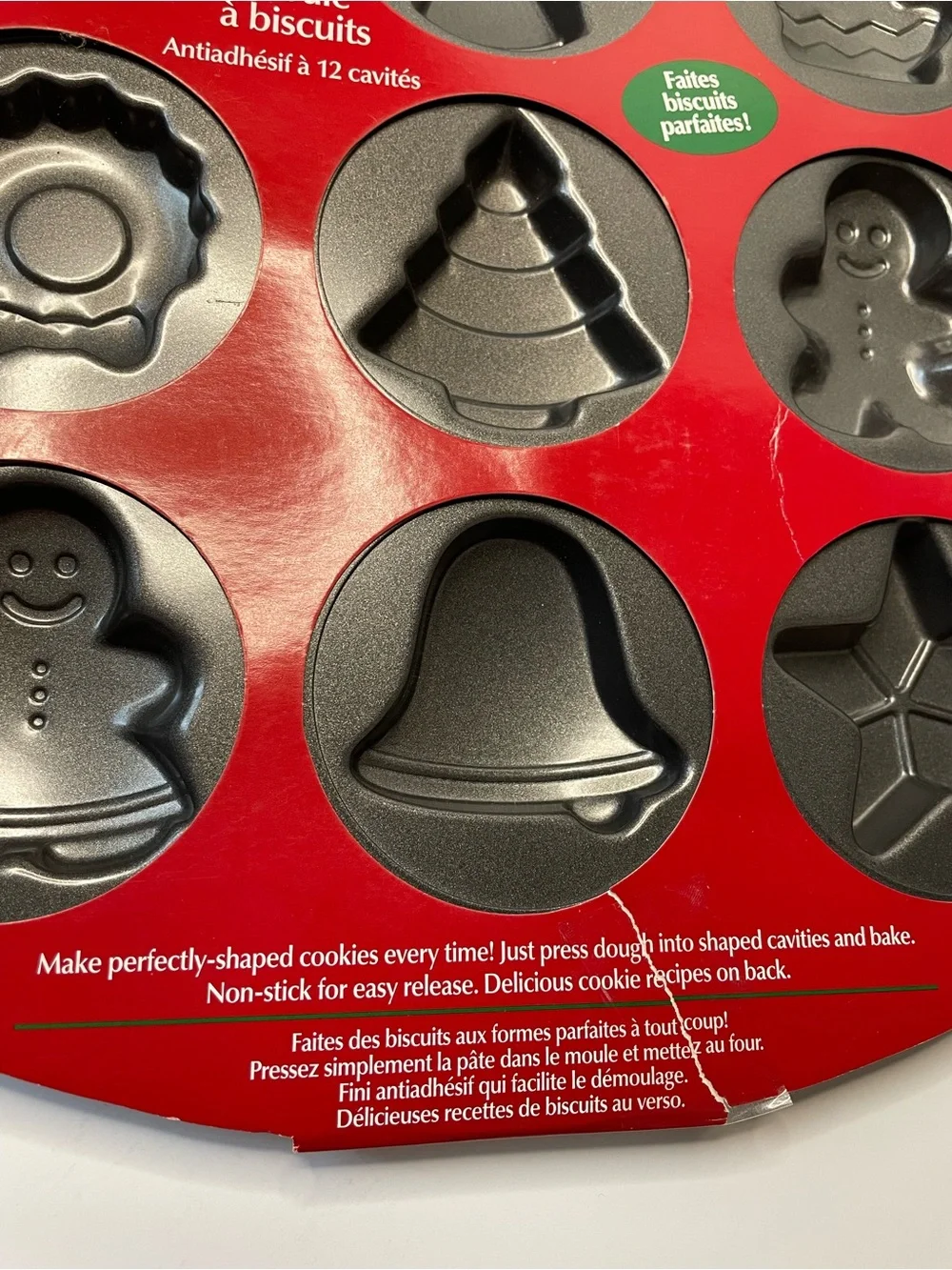 NWT Wilton 12-Cavity Holiday Cookie Pan